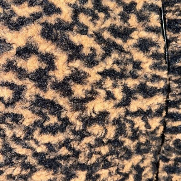 COPY - NWT INC Animal-Print Faux-Fur Vest small - Picture 3 of 8